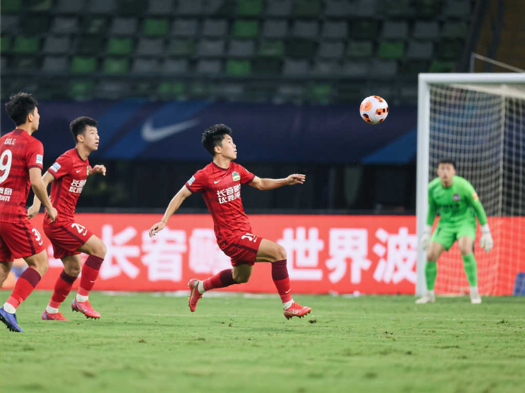 是紧随其后 是紧随其后